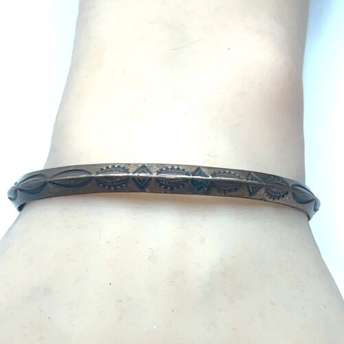 Vintage kariertes Navajo massives Kupfermanschettenarmband, Dreiecksprofil - 6,5 Zoll - Bild 2 von 8