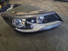 VW TIGUAN 5N 2015 DRIVER SIDE RIGHT HEADLIGHT HALOGEN 5N2941006C