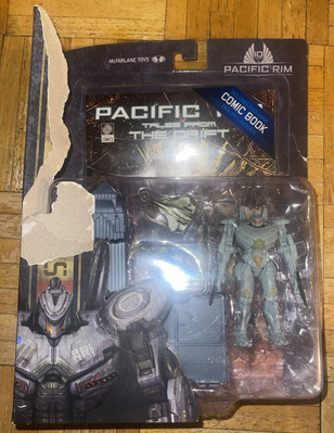 McFarlane Pacific Rim 4'' Striker Eureka (Jaeger) Figure & Playset & Comic NEW