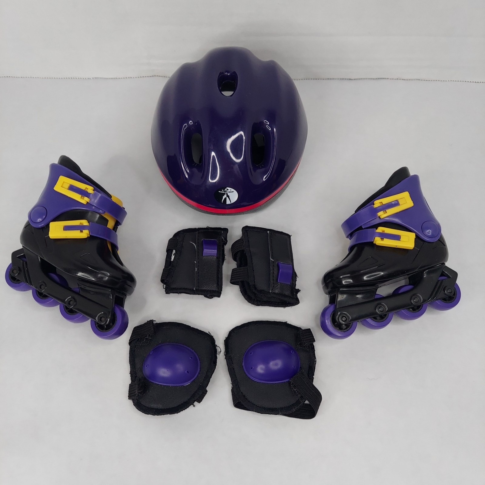 American Girl Purple Rollerblade Set Elbow Knee Pads Helmet Pleasent Company 96