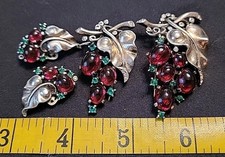 Rare Vintage Crown Trifari Ruby Grape Cluster Fur Clip Set Sterling Rhinestones