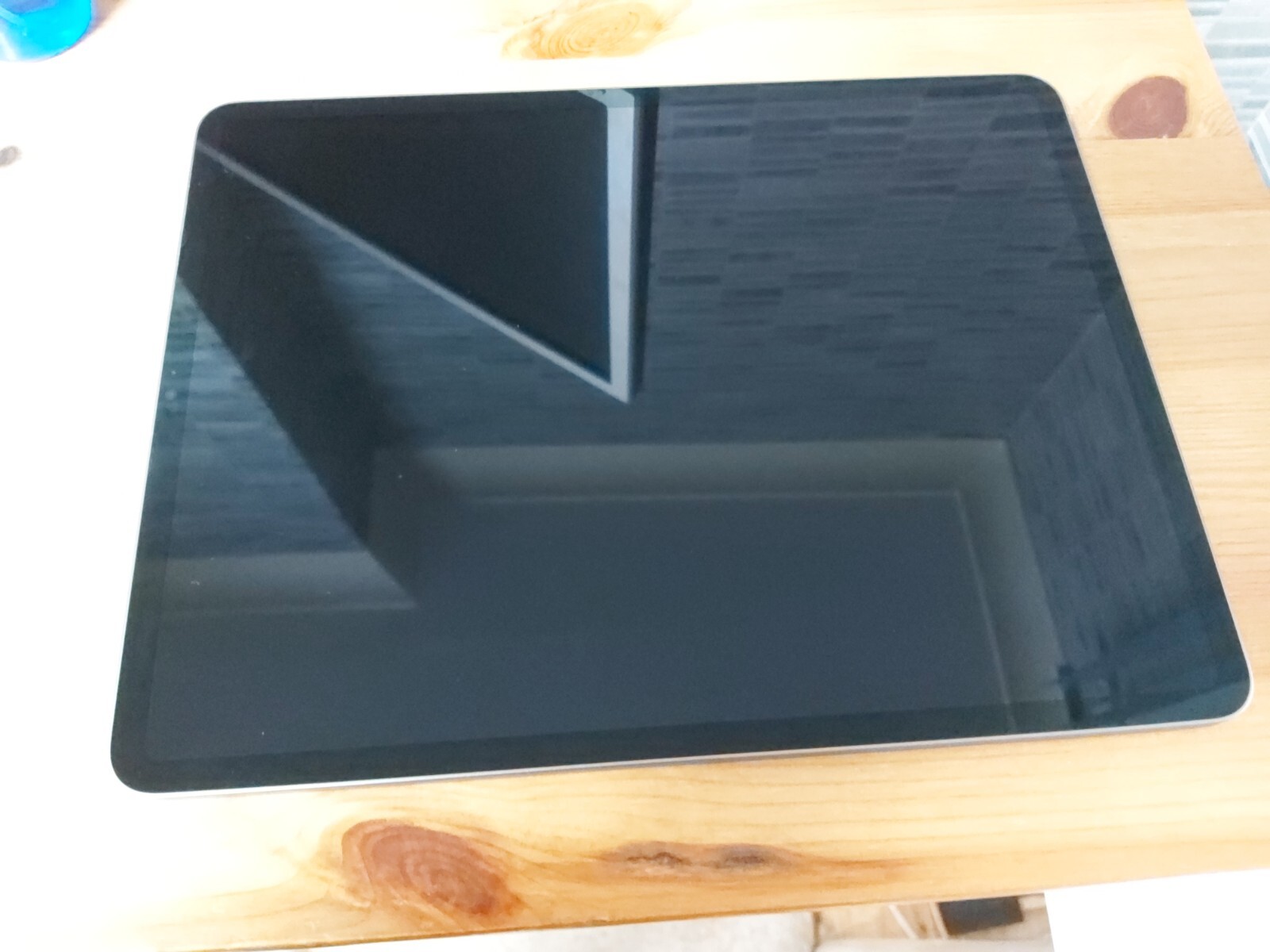 iPad Pro 5th Generation 12.9 Space Grey Excellent Condition w/stand eBay