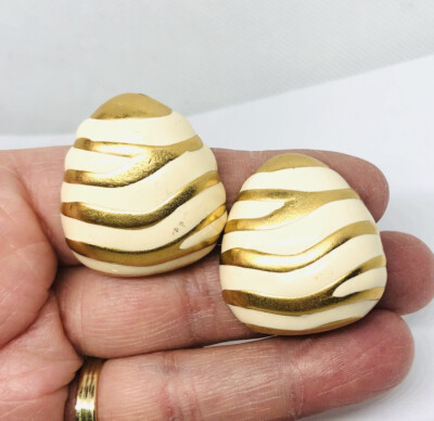 Beautiful Huge Enamel Zebra Stripe Earrings CINER ? Matte GP Vintage Jewelry
