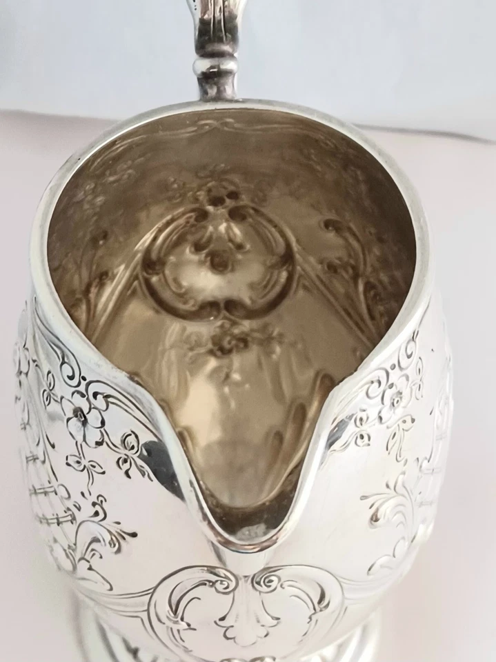 Hermosa jarra/crema de leche Howard & Co Sterling de 5" de alto Foto 3 de 4