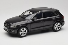 09242LG Audi Q5 8R Lava Grey Kyosho 1:18