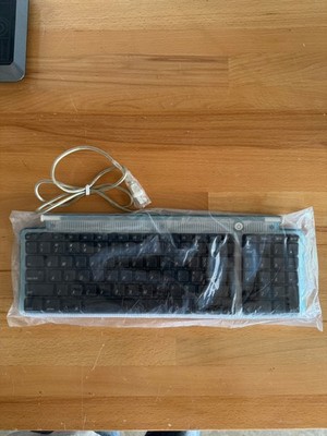 Apple M2452 Wired Keyboard for sale online | eBay