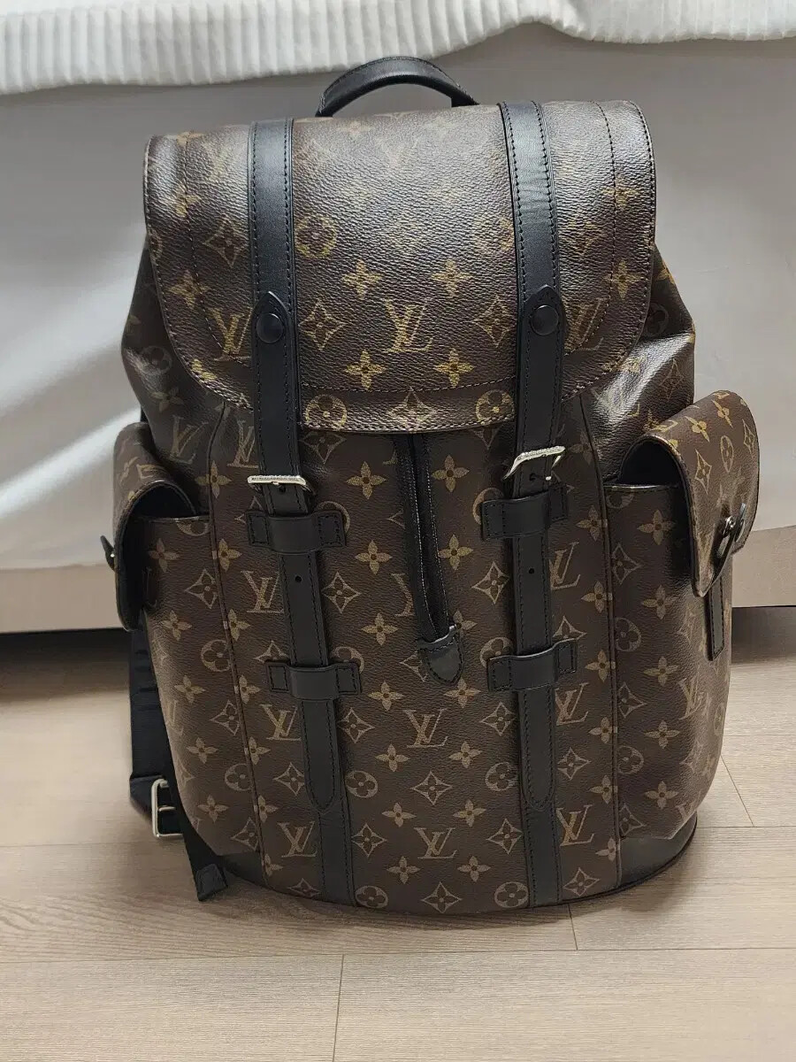Louis Vuitton Christopher MM Backpack in Monogram Canvas