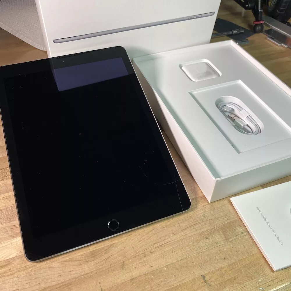 Apple iPad Air 2 64GB, Wi-Fi, 9.7in - Space Gray 888462067904 | eBay