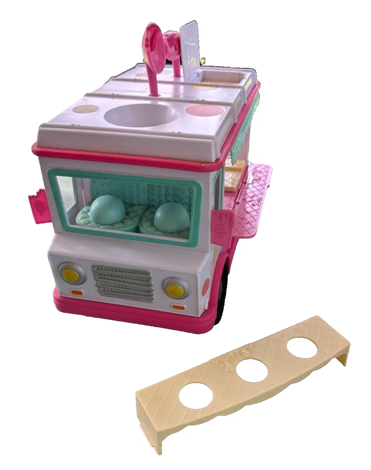 Camión de helados MGA Num Noms 2016 'brillo labial' ~ ¡Incompleto pero en muy buen estado! (SIN BRILLO) Foto 4 de 4