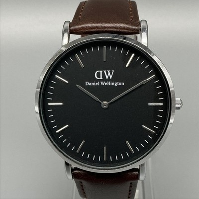 Daniel Wellington Classic Mens Watch 40mm Black Dial Brown Leather New Battery