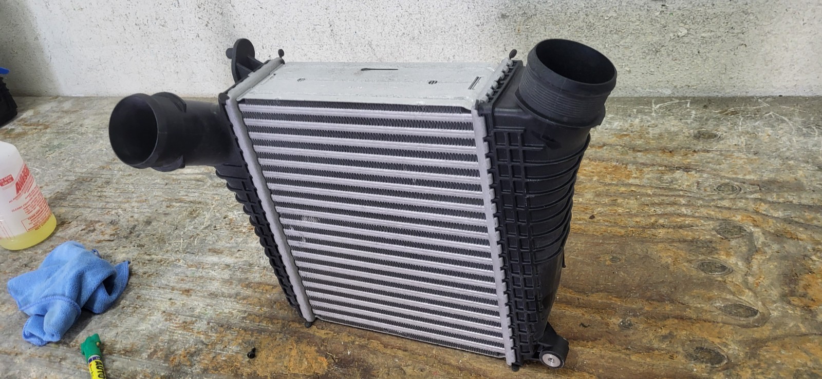 2017-2020 BENTLEY CONTINENTAL GT / GTC INTERCOOLER RADIATOR USED OEM *DC9133