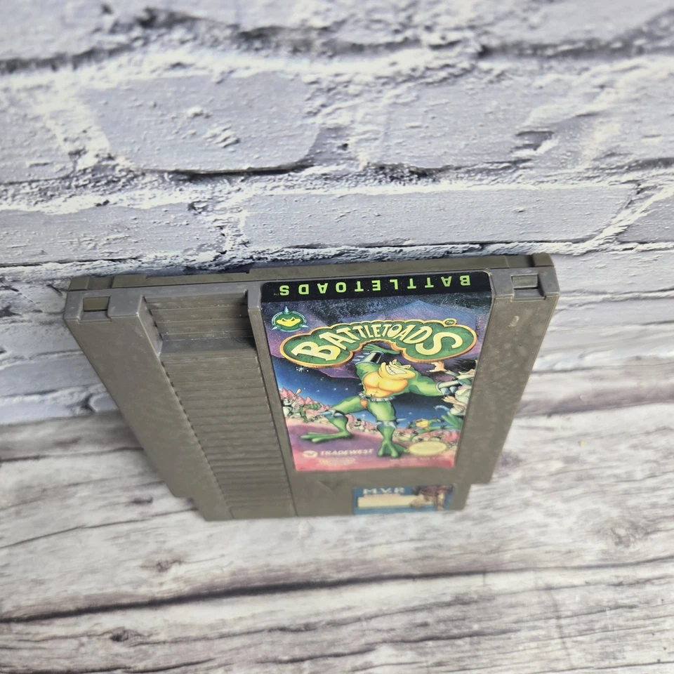 BATTLETOADS NES Nintendo Original Classic Authentic Game NOT TESTED READ DISCRIP - Image 4 of 4
