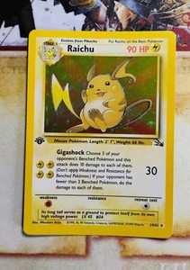 Raichu 14 Fossil ライチュウ 1st Edition Holo Pokemon - Raichu (14) - Fossil - Holo 1st Edition : Amazon.in