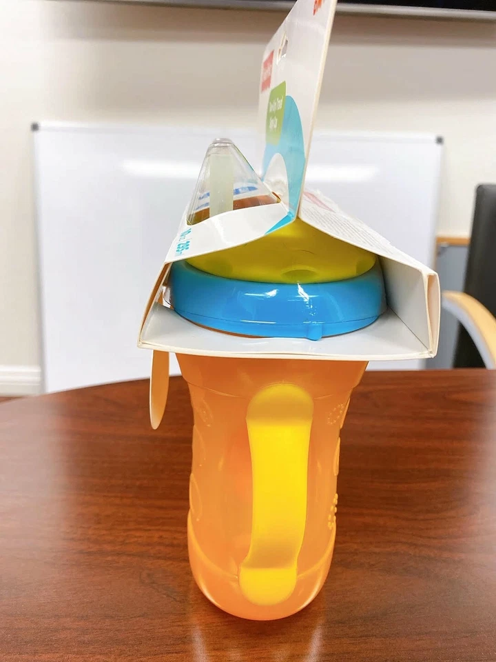 Paquete de 2 pajitas Fisher-Price de viaje de dos agarres 10 oz 295 ml Foto 3 de 4