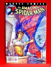 THE AMAZING SPIDER-MAN #31 SIGNED BY ARTIST J. SCOTT CAMPBELL & JOHN ROMITA JR,