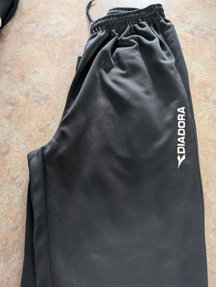 Diadora Men's Small Black Soccer Training Pants with Ankle Zip