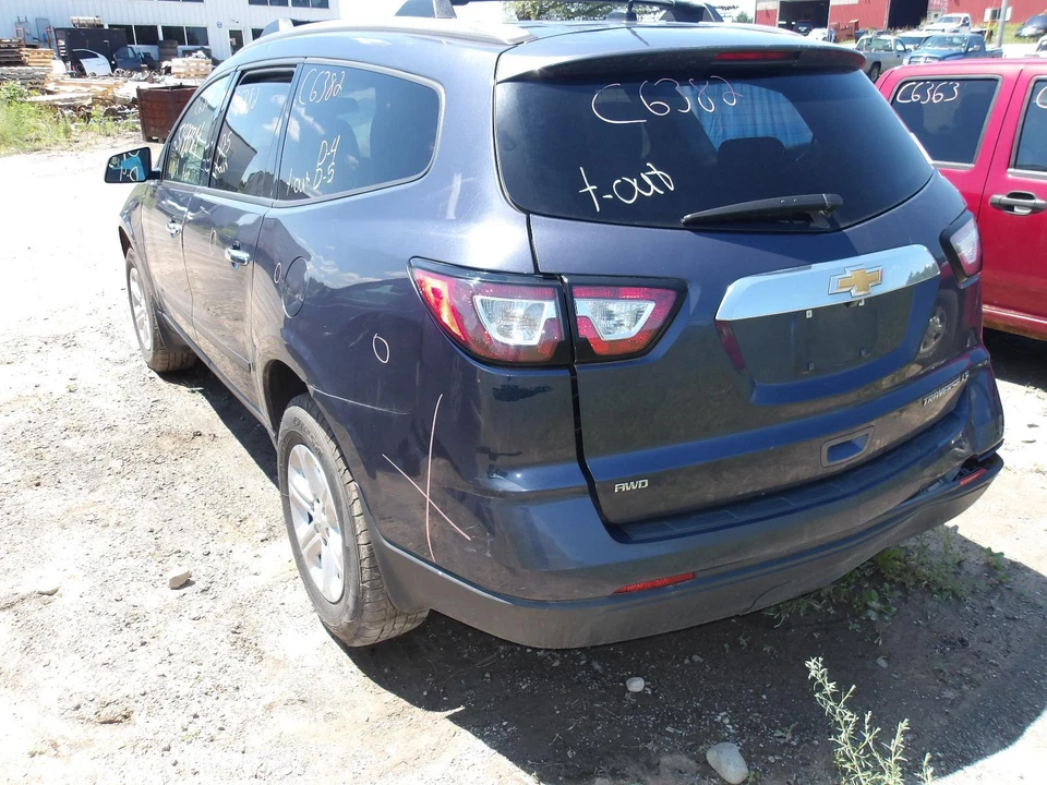 Used Front Right Lower Lower Control Arm Front fits: 2013 Chevrolet Traverse Fro - Изображение 3 из 4