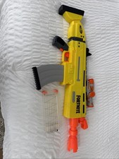 LIMITED EDITION NERF E6158 Fortnite AR-L Elite Dart - Gun, 2 Magazines, Scope