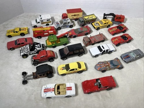 Hot Wheels Matchbox Lesney  Yatming Vintage Lot Of 24 Vehicles 1973-1990