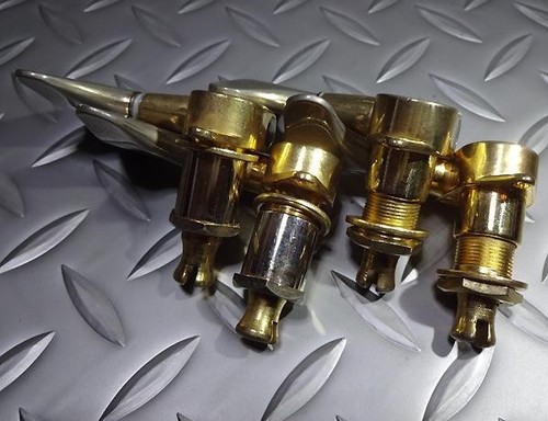 Clavija inversa oro Gotoh sin marca - Imagen 2 de 2