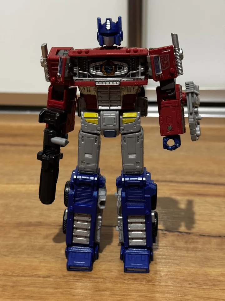 Transformers War for Cybertron Kingdom Leader Optimus Prime WFC-K11 - USED - Image 3 of 4