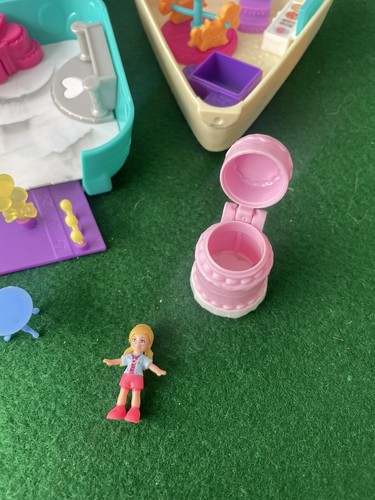 Polly Pocket Flamingo Birthday Cake Dance Party Compacts Dolls And Accessories - Picture 4 of 10