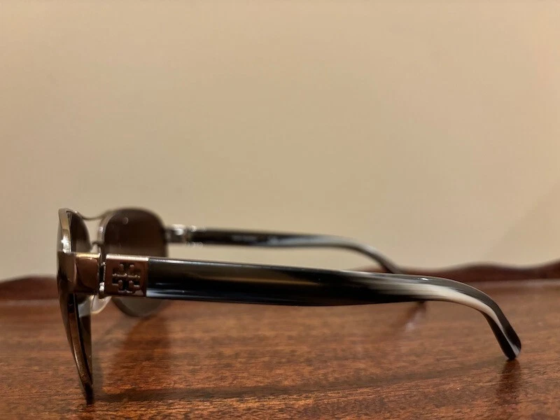 Элегантный Tory Burch TY6051 3198T5 60-14 140 мм золото авиатор подержанные солнцезащитные очки  - Изображение 3 из 4