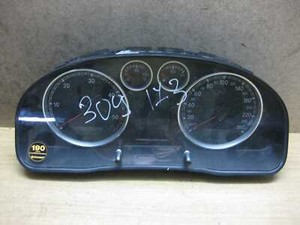 Tacho Kombiinstrument VW Passat 3BG  3B0920829A  110080198008  3B0920 829A