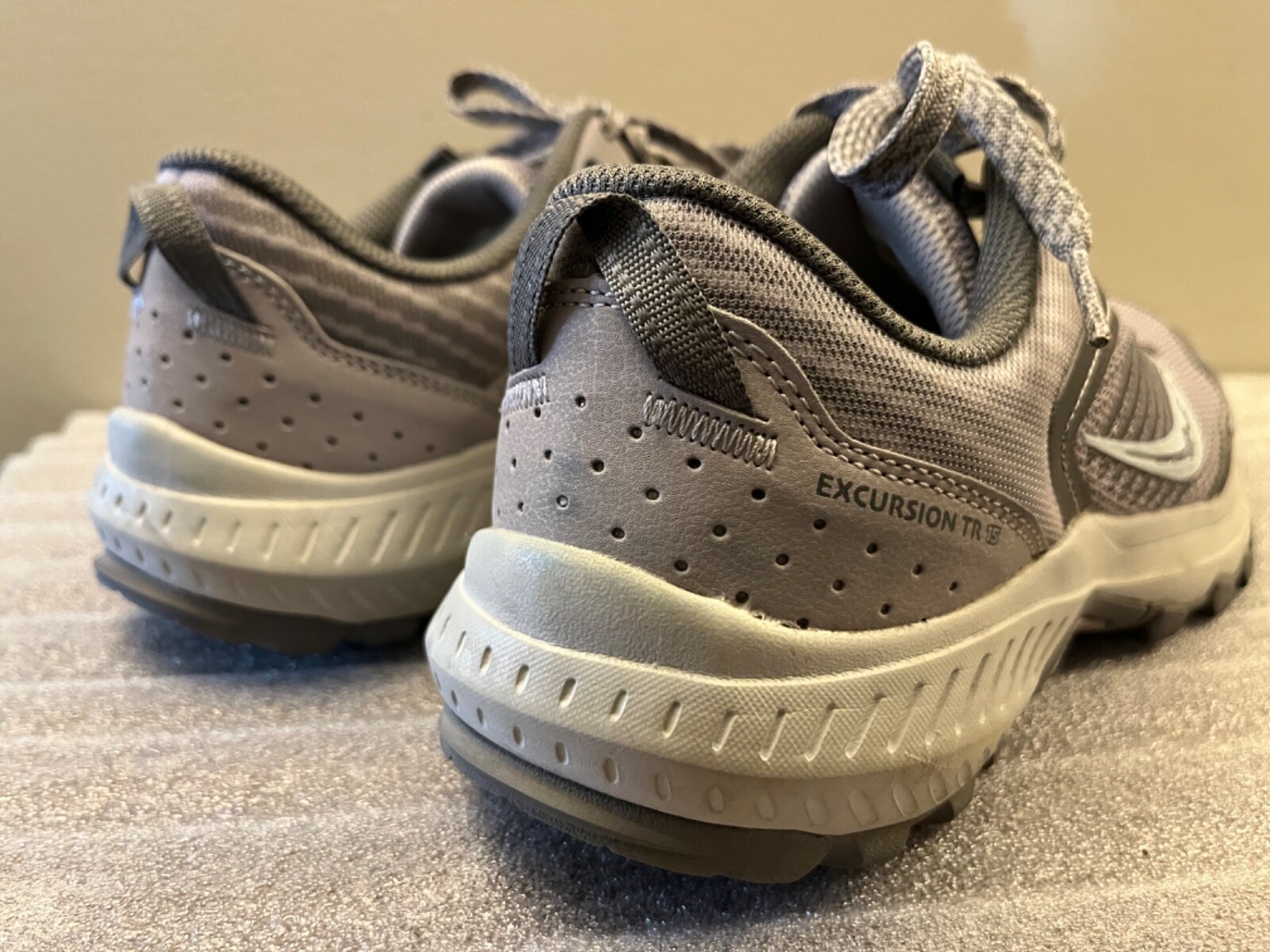 Saucony Excursion TR15 Trail Hiking Running Shoes Gray Purple Women's