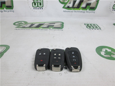 Chevrolet OEM Flip Key Lot of 3 Replacement Keys Already Cut Used Lot of 3