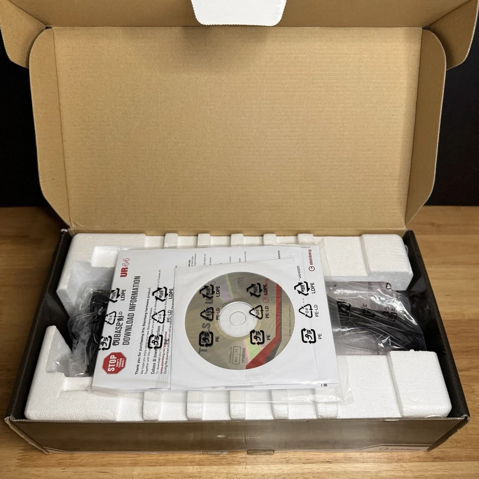 ⚡️NEW Steinberg UR44 6x4 USB 2.0 Concert/Studio Audio Interface Black ⚠️COMPLETE - Image 2 of 4