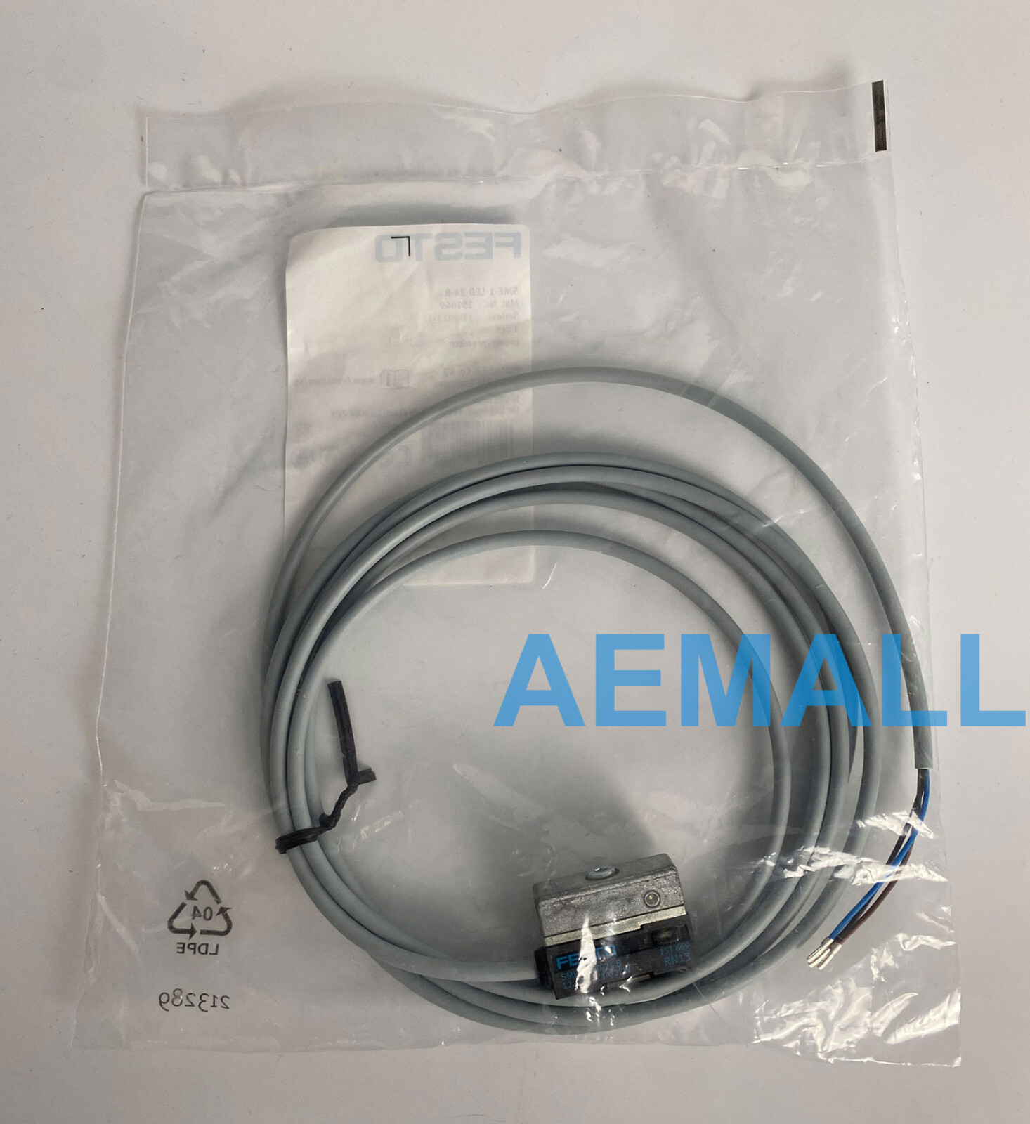 1pcs New Festo SME-1-LED-24-B 151669 Proximity Switch