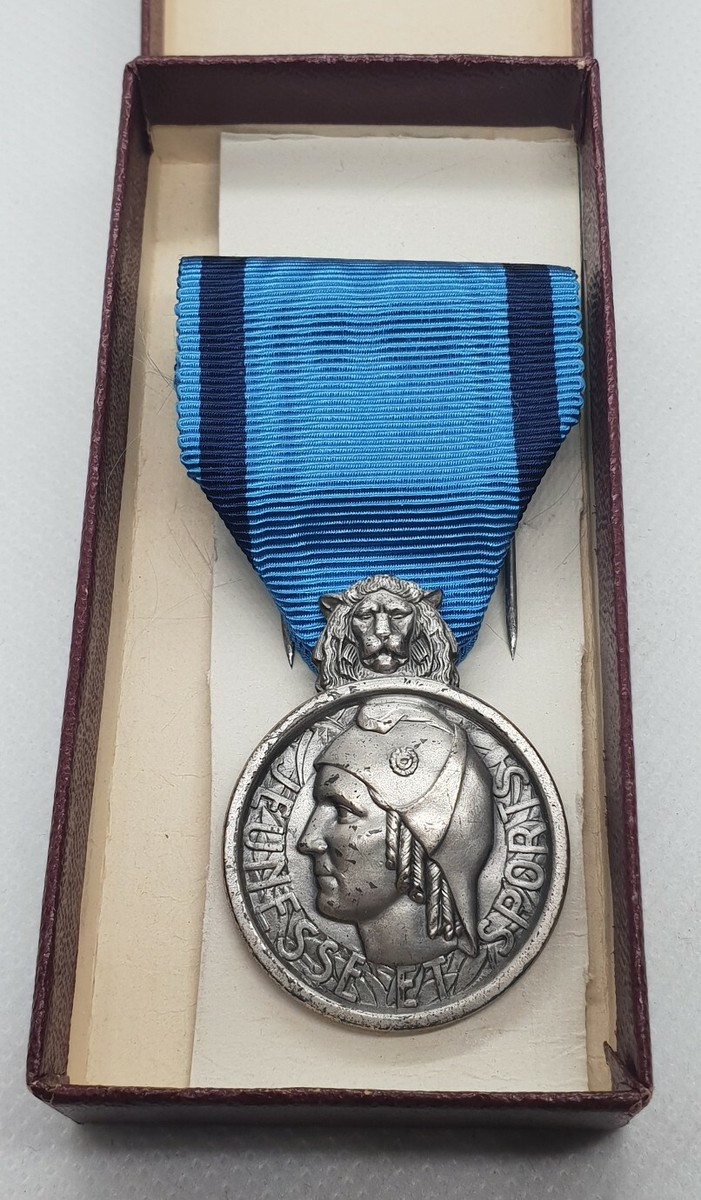 Médaille d’honneur jeunesse et sport en argent Pax et Labor