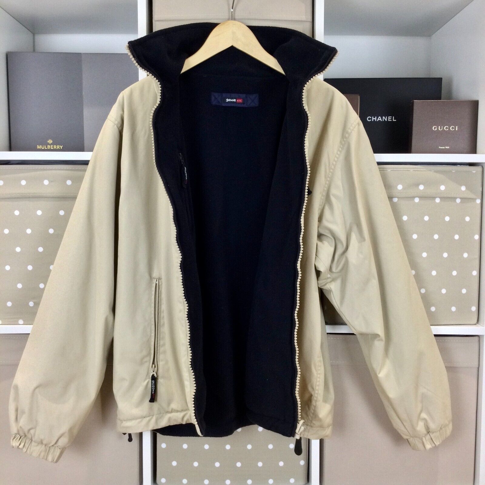 Foto 9 di 22