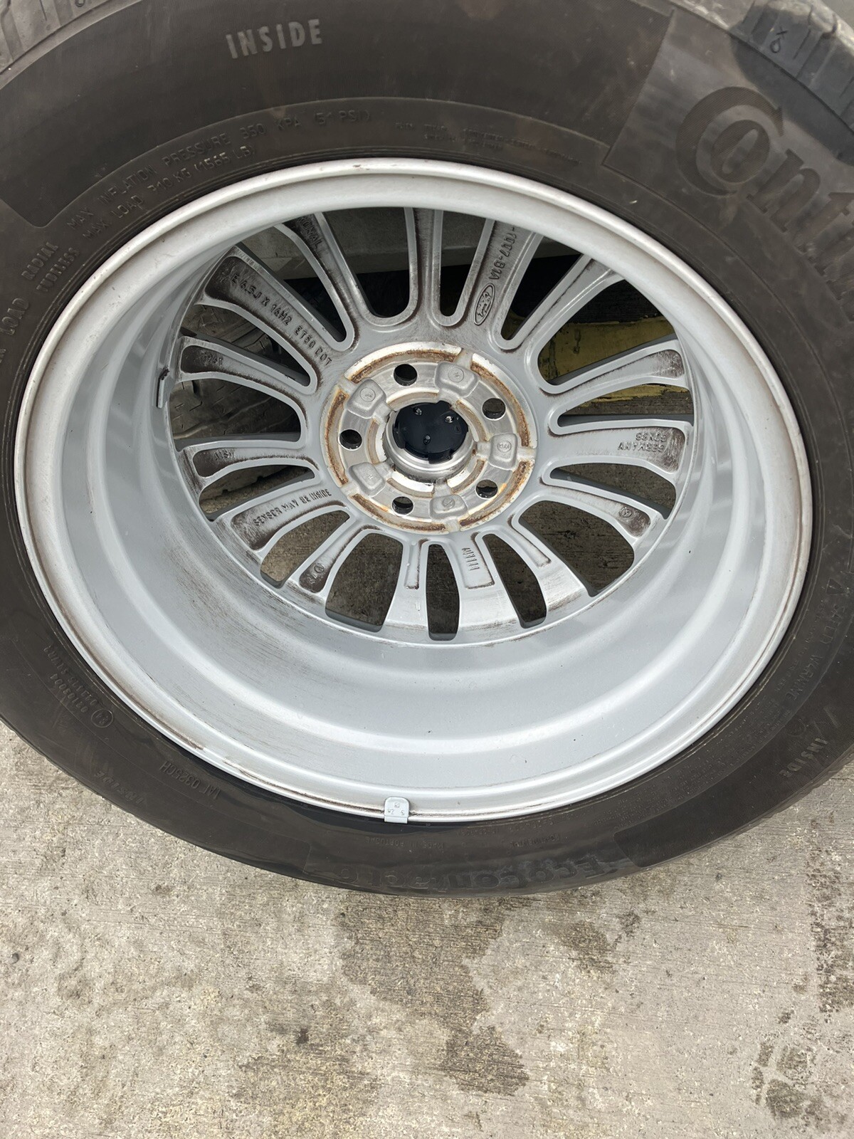 Picture 3 of 4