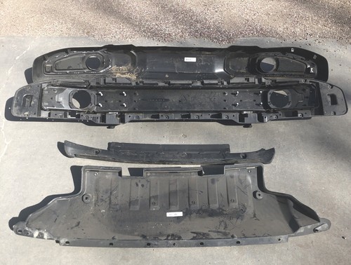 2018-2024 Jeep Wrangler Gladiator Rubicon OEM Front Bumper w/ Hooks 6BU42RXFAB - Foto 4 di 11