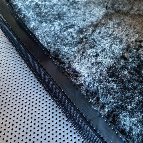 Knomo London Spazzolato Laptop Sleeve Tasche schwarz Blase gesteppt Plüsch gefüttert - Bild 9 von 11