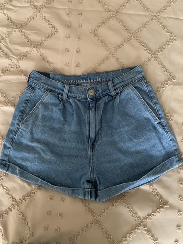 American Eagle Jean MOM Shorts Size 6 