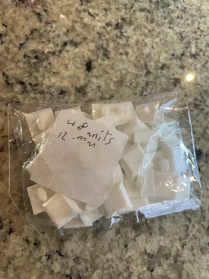 12mm X 10pc White Plastic Square Shank Button - Image 4 of 4