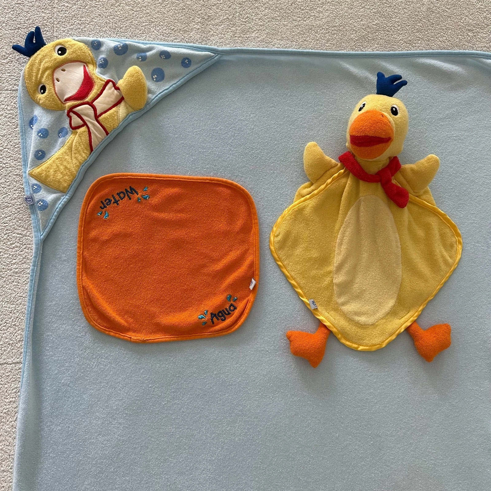 3pc RARE Vtg Baby Einstein Duck Hooded Towel Washcloth Bath Puppet Set Quackamus
Opens in a new wind