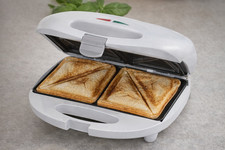 Clatronic Sandwich Toaster  für 2 Sandwiches Antihaft weiß 750W