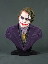 BATMAN THE DARK KNIGHT   THE JOKER  1:2 SCALE BUST  HEATH LEDGER  NEW IN BOX