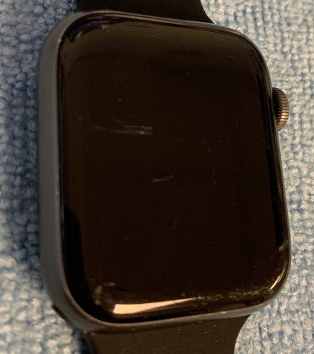 Apple Watch Series 4 44mm Gray Aluminum (Cellular + Gps) (MUST READ DESCRIPTION) - Photo 3 sur 4