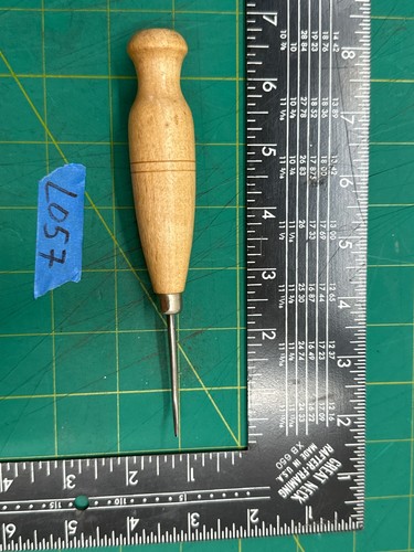 Vintage 6,5" Lederhandwerk gebogene Ahle/Nähahhle Werkzeuge mit schönem Holzgriff - Bild 1 von 3