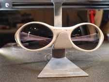 Oakley Eye Jacket Gen 1 / Broken Arm