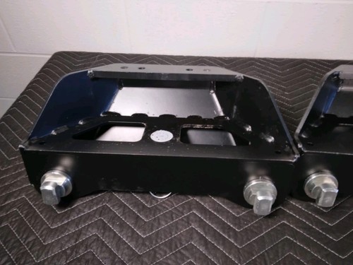 CURT 16017 5TH WHEEL LEGS PUCK SYSTEM - Picture 8 of 8