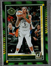 2025 Donruss WNBA Green Laser #75 Gabby Williams