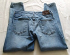 TAHARI Light Wash SLIM Leg Jeans Sz W34 (29 Inch Inseam) — photo 3