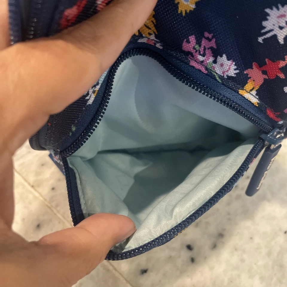 Vera Bradley Ditsy Floral Navy Sling Bag Belt Messenger Crossbody Excellent Cond - Image 3 of 4