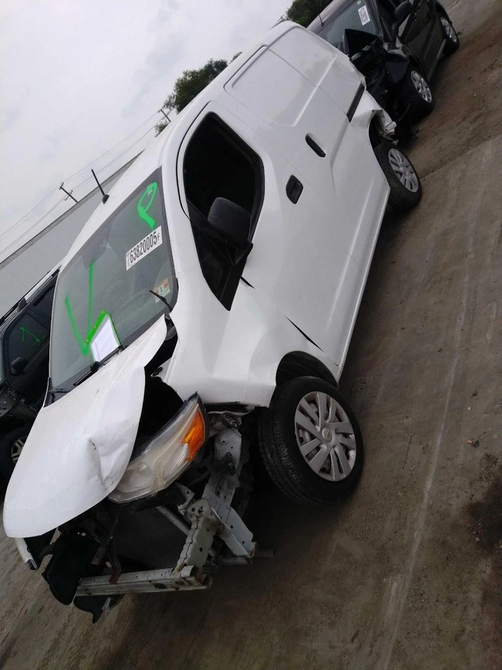 Módulo de control del motor usado (ECM) se adapta a: Chevrolet City Express Electronic Co 2015 Foto 3 de 4